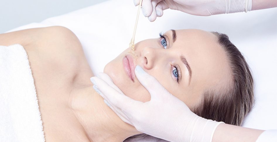 Bride waxes 3 days before wedding--disaster ensues